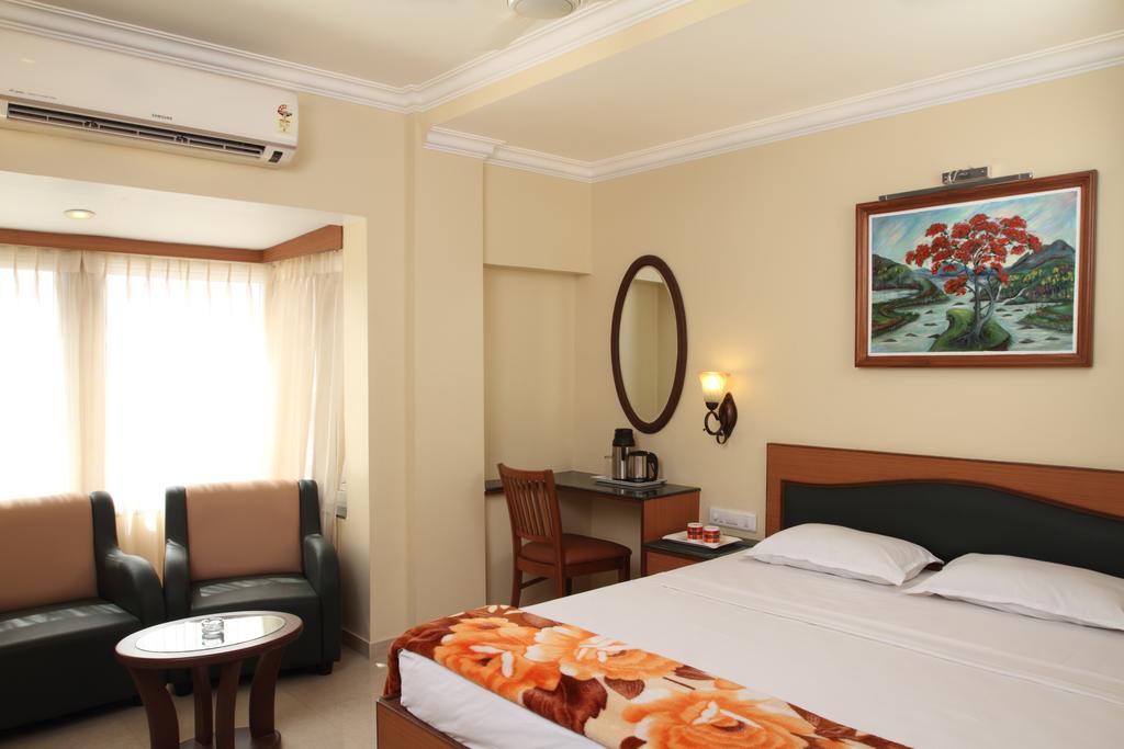 Hotel Nahar Manchester Inn Coimbatore Esterno foto