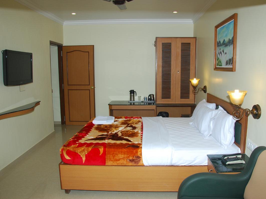 Hotel Nahar Manchester Inn Coimbatore Esterno foto