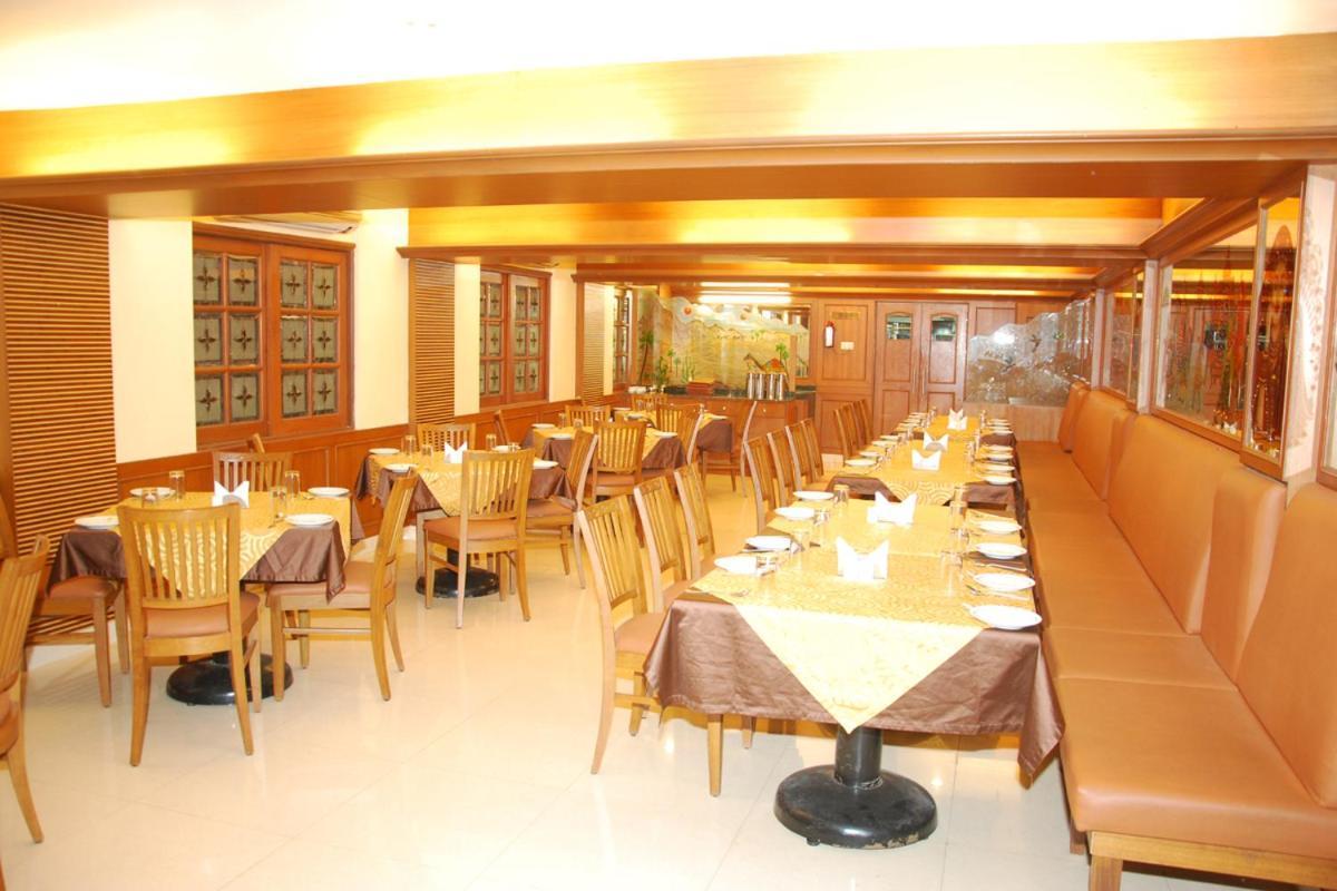Hotel Nahar Manchester Inn Coimbatore Esterno foto